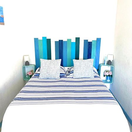 Studio De Standing Climatise, Avec Piscine, Proche De La Mer Frejus Luaran gambar